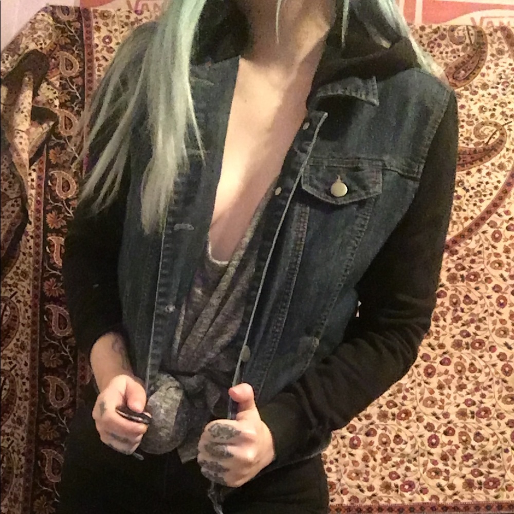 Jean jacket with color block sleeves and hood